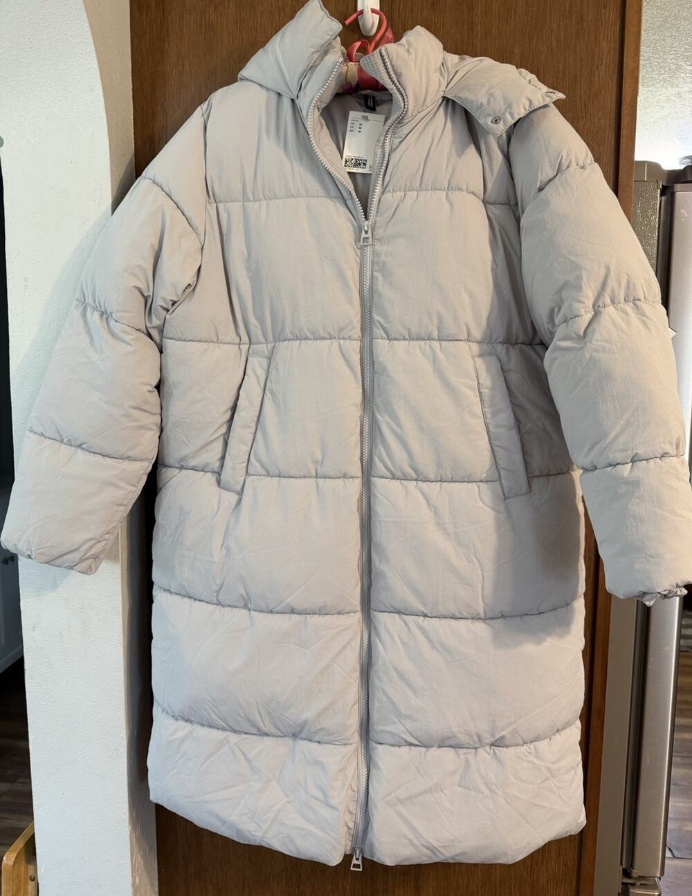 H&M NWT Divided Long Puffer Jacket hooded coat size Medium knee length gray